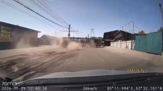 Tram derails in Russia