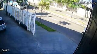 Classic, cyclist head pop.