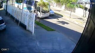 Classic, cyclist head pop.
