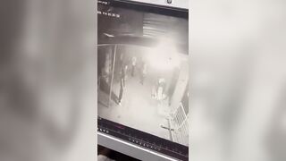 Horror in Barahona: Young Man Allegedly Sets Fire to Person with Mental Health Issues