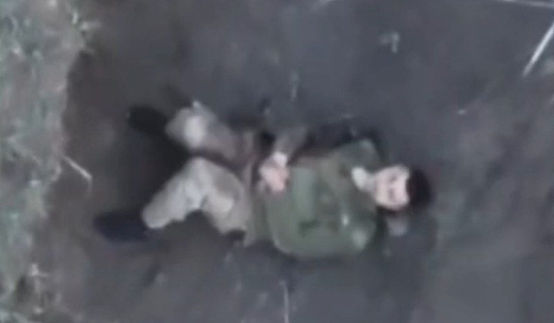 Ukrat chilling, waiting for death.