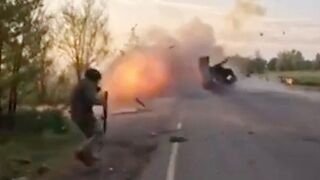 The moment of the RU drone attack on NRK, which was delivering supplies