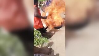 Two Alleged Kidnappers Lynched and Burned Alive by Angry Mob