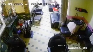 Man Brutally Attacks Girl in Women’s Hair Salon in Port Said
