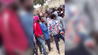 Bloodthirsty Crowd Tortures & Burns Two Suspected Thieves to Death in Horrific Lynchi