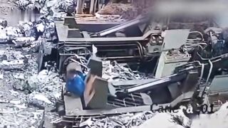 Classic: Factory Worker Has Entire Body Crushed Like Toothpaste With Lung Popping Out