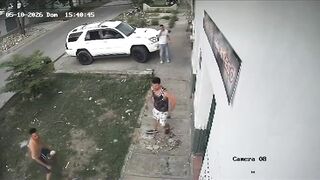 Young Man Killed by Multiple Stab Wounds in Street Altercation