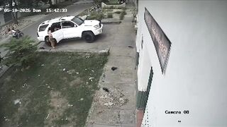Young Man Killed by Multiple Stab Wounds in Street Altercation