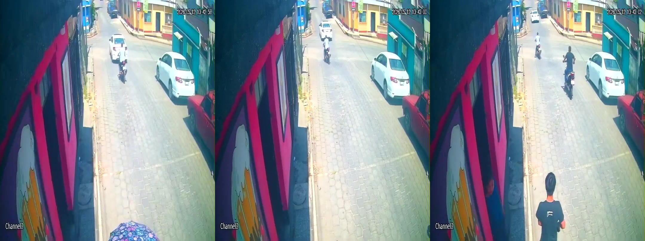 San Cristóbal's 'Right of Weight' Rule: Motorcyclist Follows Traffic Laws, Truck Foll