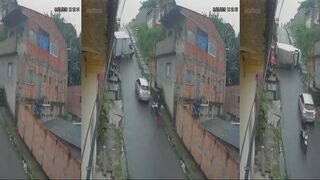 Mundo Novo's 5-Second Miracle: Man Jumps, Truck Tips, Everyone Walks — Reflexes Win