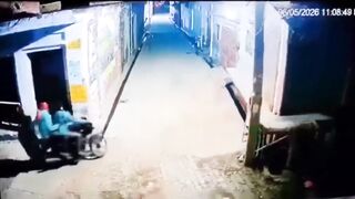 Nehru Nagar's 'Easy Prey' Turned Into Nightmare for Robbers — She Refused to Let Go