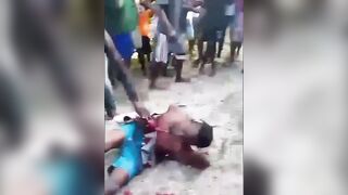 100 Savage Gangsters Butcher, Decapitate & Chop Up Rival in Gruesome Massacre