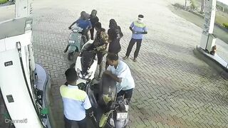 Petrol Pump Employee Stabbed  After Argument With Group Of 6