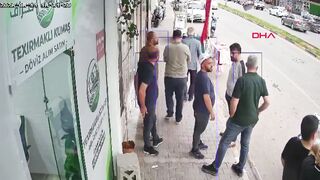 Another Day in Turkey: Attempted Murder at Currency Exchange — Locals Not Even Surprised