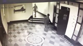 Man Dies During Fight In Apartment Building In New York