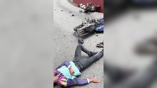 Collision Between Two Motorcycles Leaves Four Dudes In Pain In Suffering
