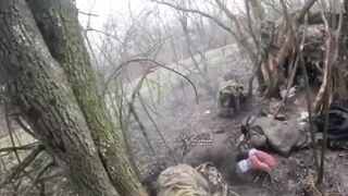 Execution of a tied up Russian soldier