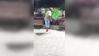 Man Stabbed In Chest Walks And  Falls Before Bleeding To Death In Public