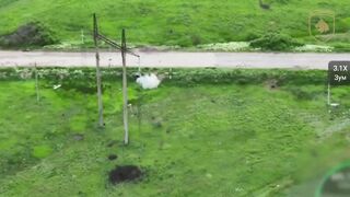 Kamikaze drone blows the pipe with Russian occupier.