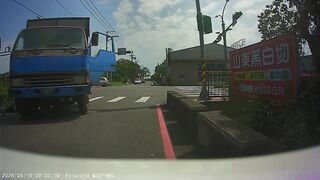 Motorcyclist Gets Run Over By Truck After Falling Head First