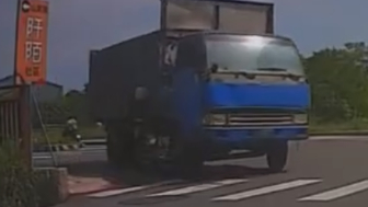 Motorcyclist Gets Run Over By Truck After Falling Head First