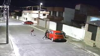 Off-Duty Officer Kills Armed Carjacker During Attempted Vehicle Theft