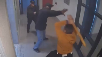 Man Stabs His EX-Girlfriend And Gets Beaten Unconscious