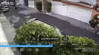 Man Waits in Ambush and Brutally Beats Ex-Girlfriend on Public Road