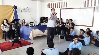 Teacher Collapses and Dies Mid-Speech at Colombian School