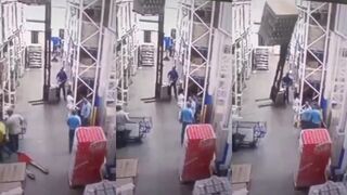 Don't like your boss! Drop a pallet on his head from 3 storeys high
