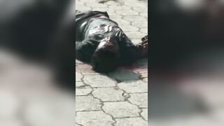 Angry Crowd Burns Thief Alive & Finishes Him with Savage Machete Blows to the Throat