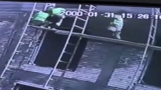 A Tragic Accident in Iraq: Young Workers Fall from High Scaffold