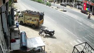 Wreckless Couple On Motorcycle Destroyed By Speeding SUV