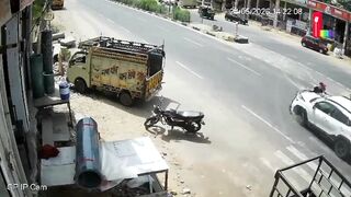 Wreckless Couple On Motorcycle Destroyed By Speeding SUV