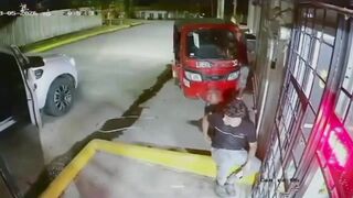 Two Armed Thugs Brutally Murder Young Man Outside Liquor Store