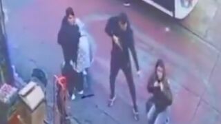 Two Criminals Shot After Attacking Off-Duty Cop for His Gold Chain