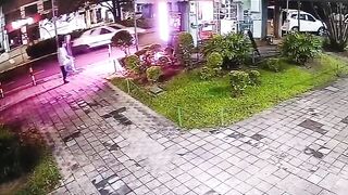 Off-Duty Sergeant Shoots and Kills Robber During Attempted Hold-Up