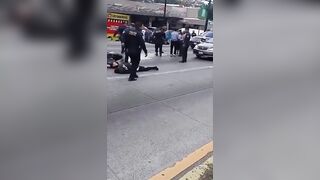 Two Motorcycle Thieves Shot Dead by Police in Guatemalan Highway Ambush (Full Video)