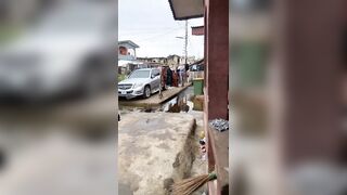 Man Trying To Connect Cables Gets Electrocuted