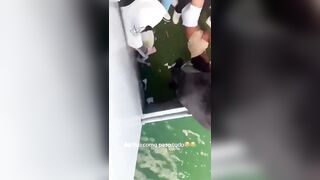 Young Man Dies After Being Pushed During Boat Party Brawl at Guatapé (Skip to 03:00)