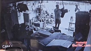 Classic: Indian Mechanic Hangs Himself