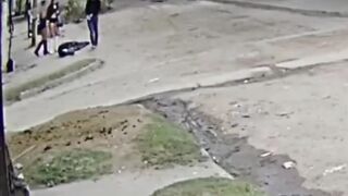 Off-Duty Policeman Kills Young Man With Point-Blank Headshot in Argentina