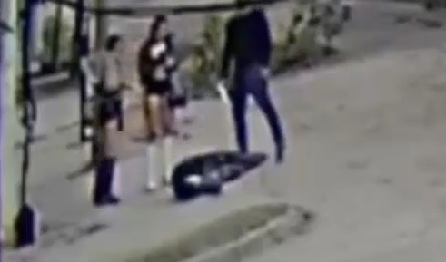 Off-Duty Policeman Kills Young Man With Point-Blank Headshot in Argentina