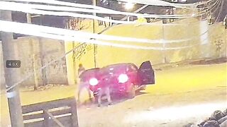 Sicarios Drag Kidnapped Victim From Car and Execute Him in Cold Blood