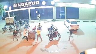 Street Vendor Fataly Shot By Stray Bullet During Assassination Attempt In Colombia