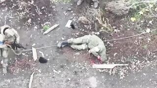 WAR CRIME:Execution of a Russian soldier at point-blank range