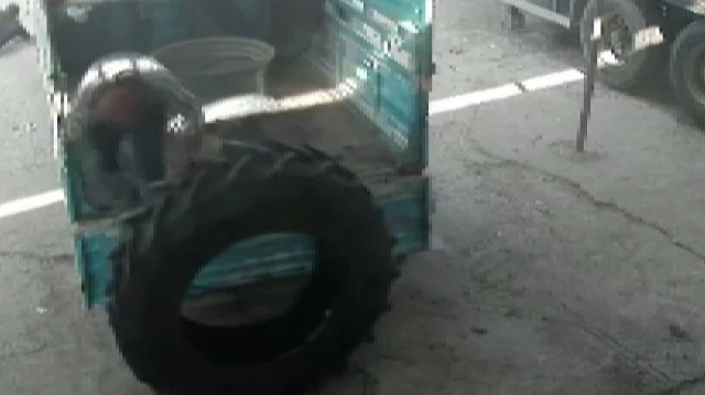 Truck Tire Explodes Like a Bomb, Hurling Two Men Across Workshop