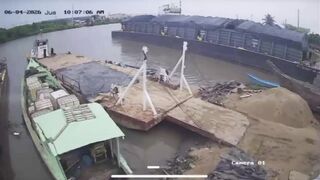 Blast Inferno Tears Through Cartagena Barge, Killing 4 Workers (CCTV & Aftermath)