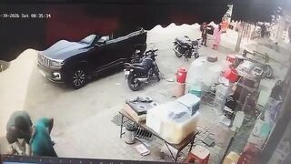 Businessman Dragged From Car and Beaten to Death Over Parking Feud
