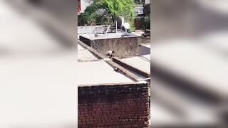 Stalker Attacks 17-Year-Old Girl With Axe 20 Times, Tries to Hang Her